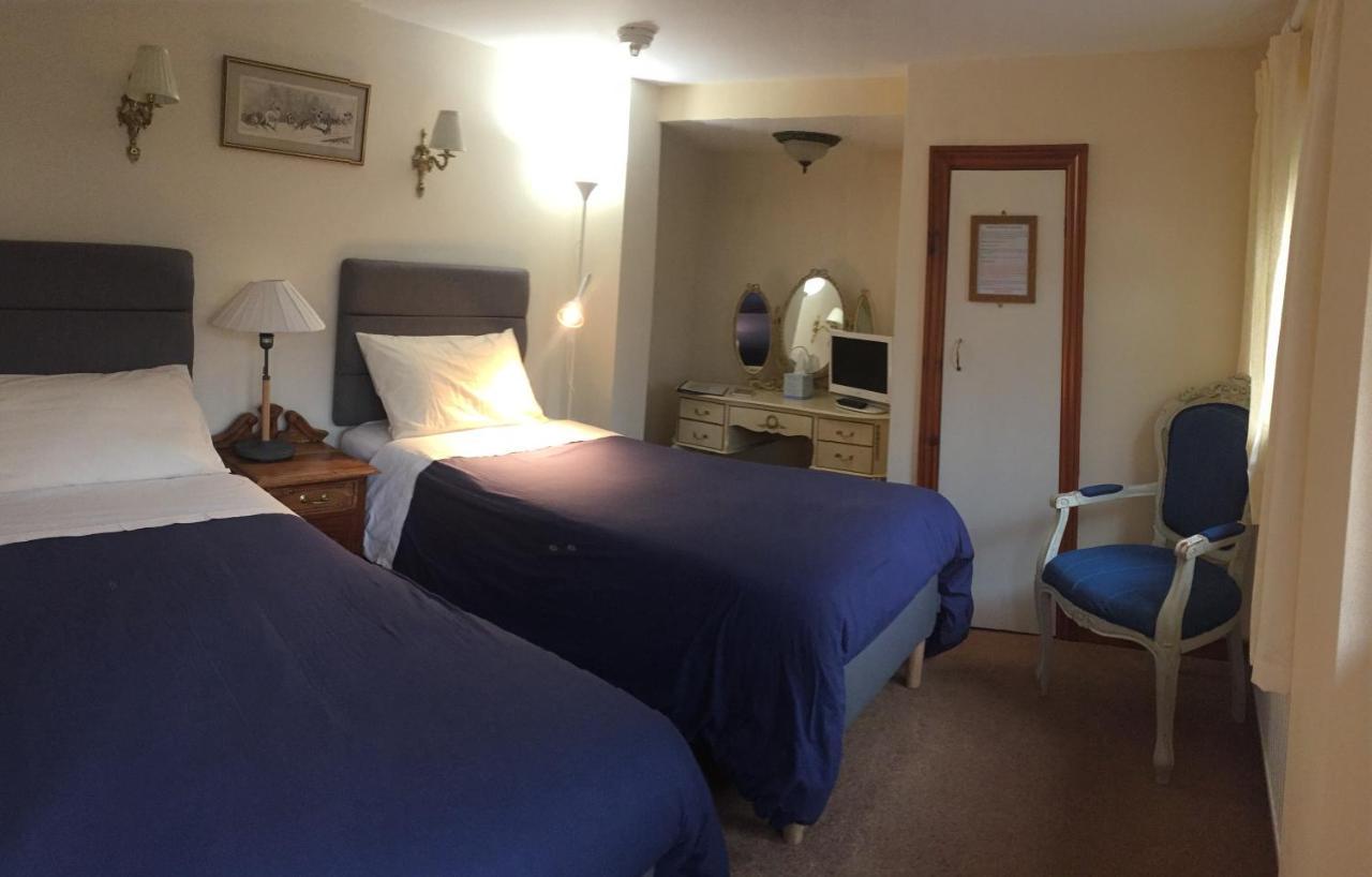 Borderers Inn Брекон Экстерьер фото